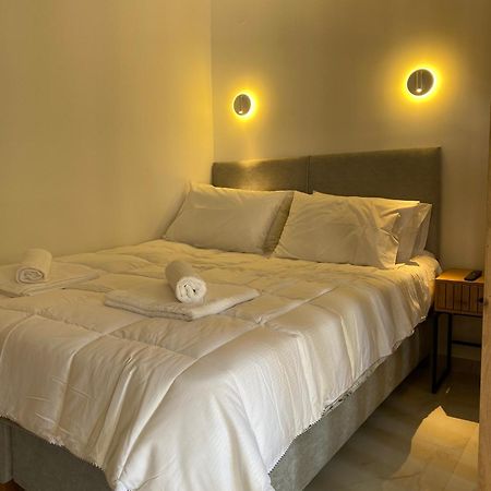 White Apartment Kavala Exterior photo